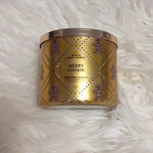 Bath & Body Works Merry Cookie Scented Candle 14.5 Oz.